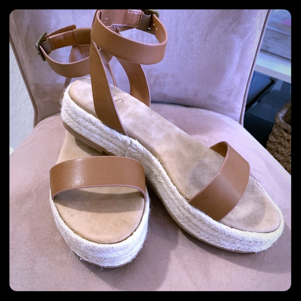 INC Valettap Sandals